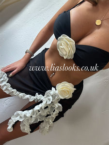 Frilly Ruffle Black/Cream Combo Sarong