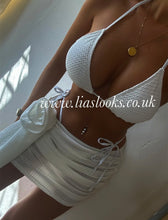 Load image into Gallery viewer, White Bikini+Rose Sarong Set
