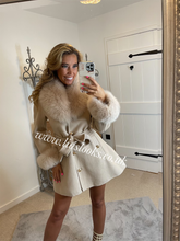 Load image into Gallery viewer, Sandy Beige Wool &amp; Cashmere Coat
